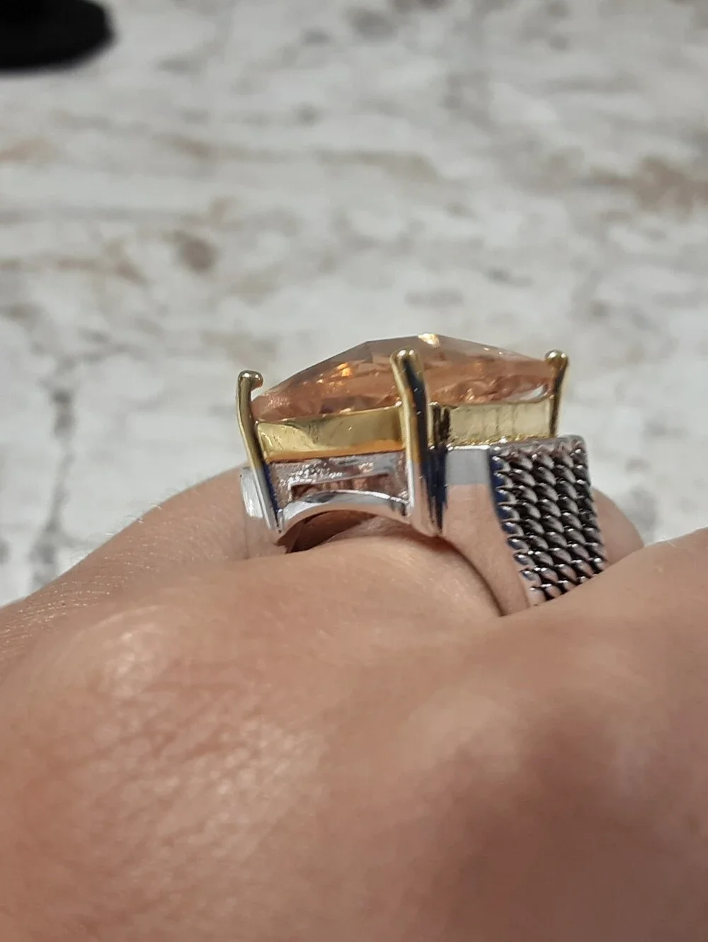 New 8ct Huge Champagne Morganite Band Ring